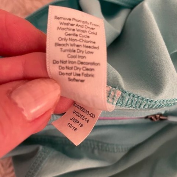 Athleta Girl Athletic Shorts Size M 8-10 - Picture 4 of 9